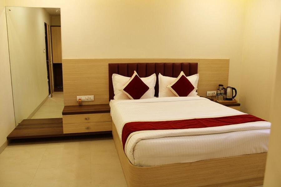 Hotel Saineel Mumbai Exterior foto